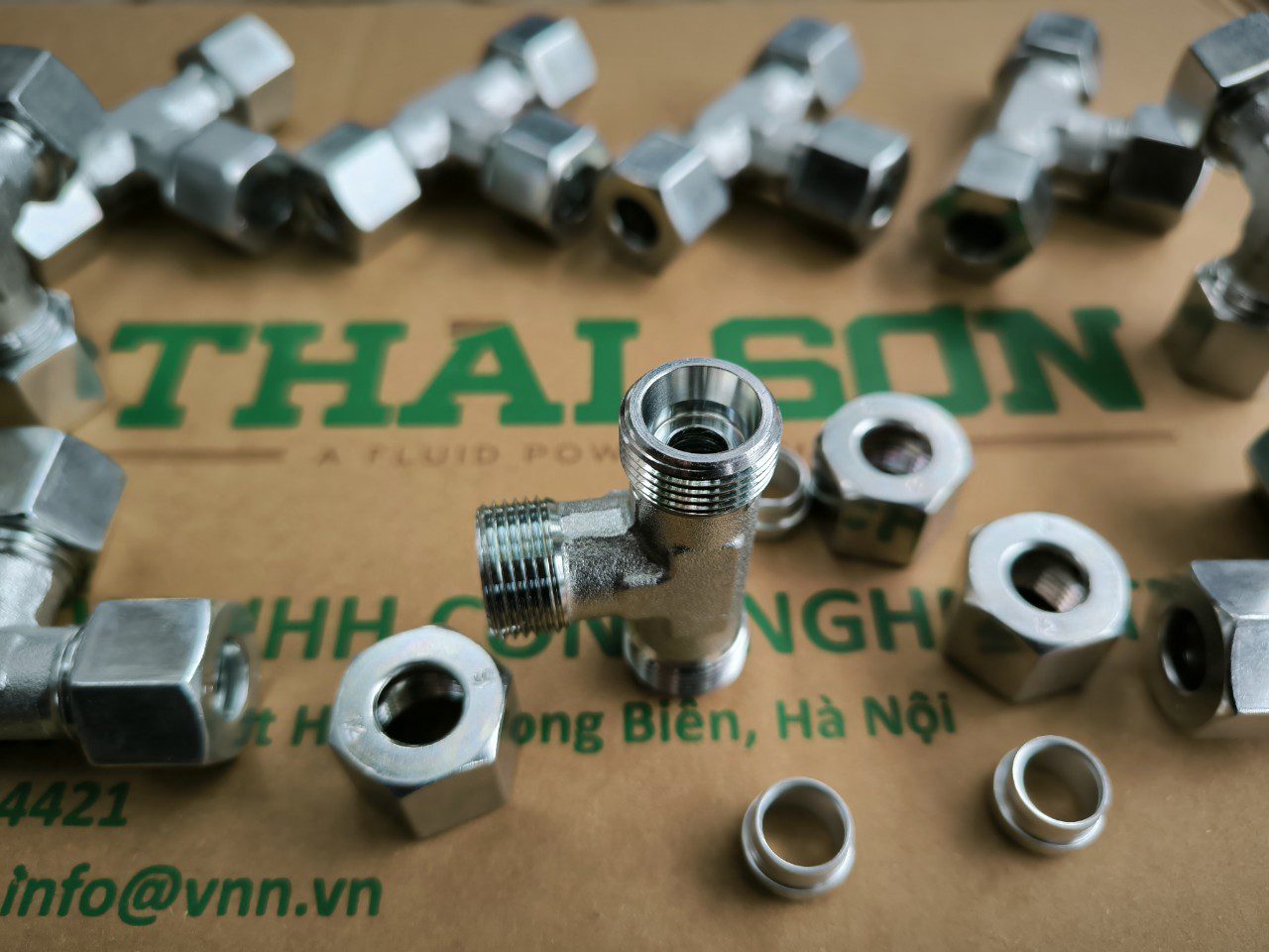 Đầu nối thủy lực T OD12